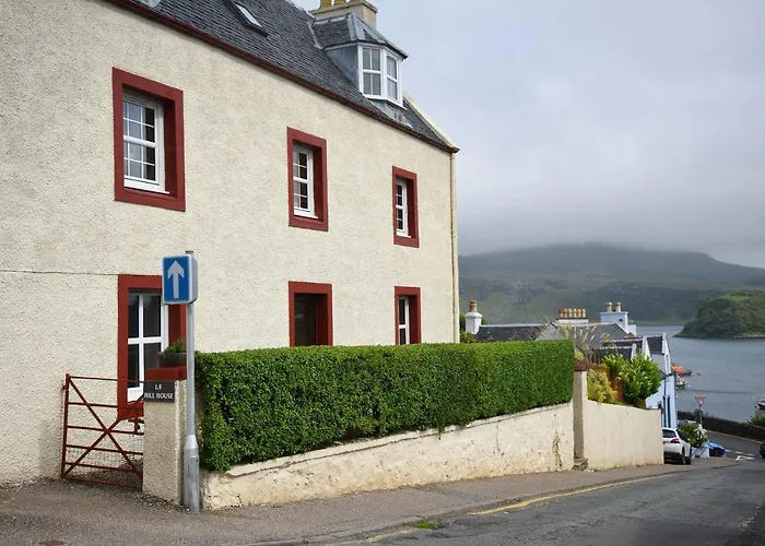 Lower Flat Hillhouse