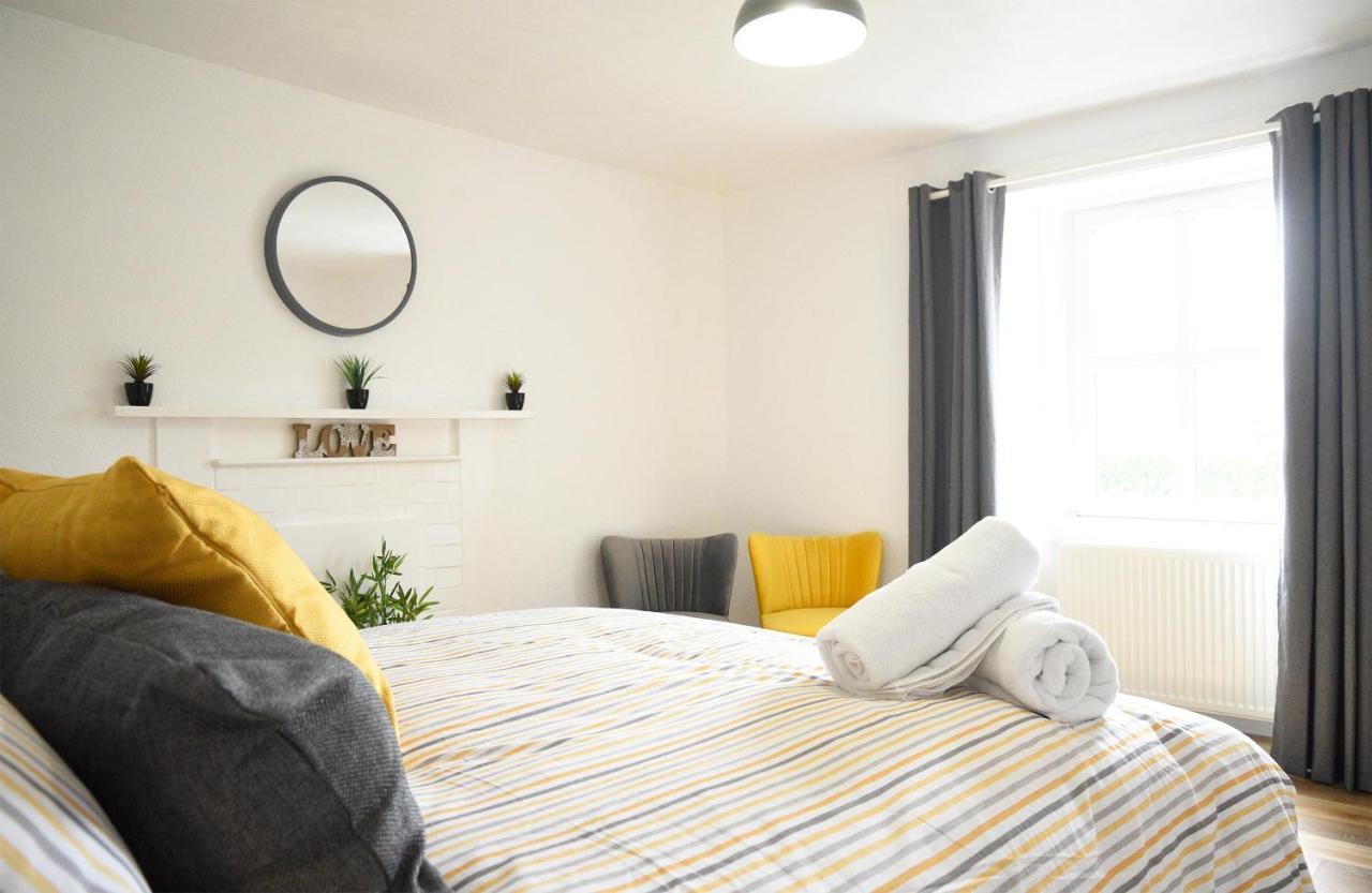 Lower Flat Hillhouse Apartment *